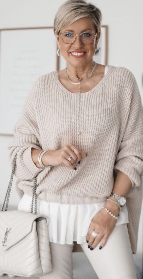 Вязаная мода для женщин 50+: как сочетать стиль и комфорт в осеннем гардеробе