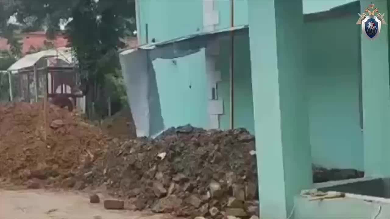 Появилось видео обрушения реабилитационного центра в Калуге