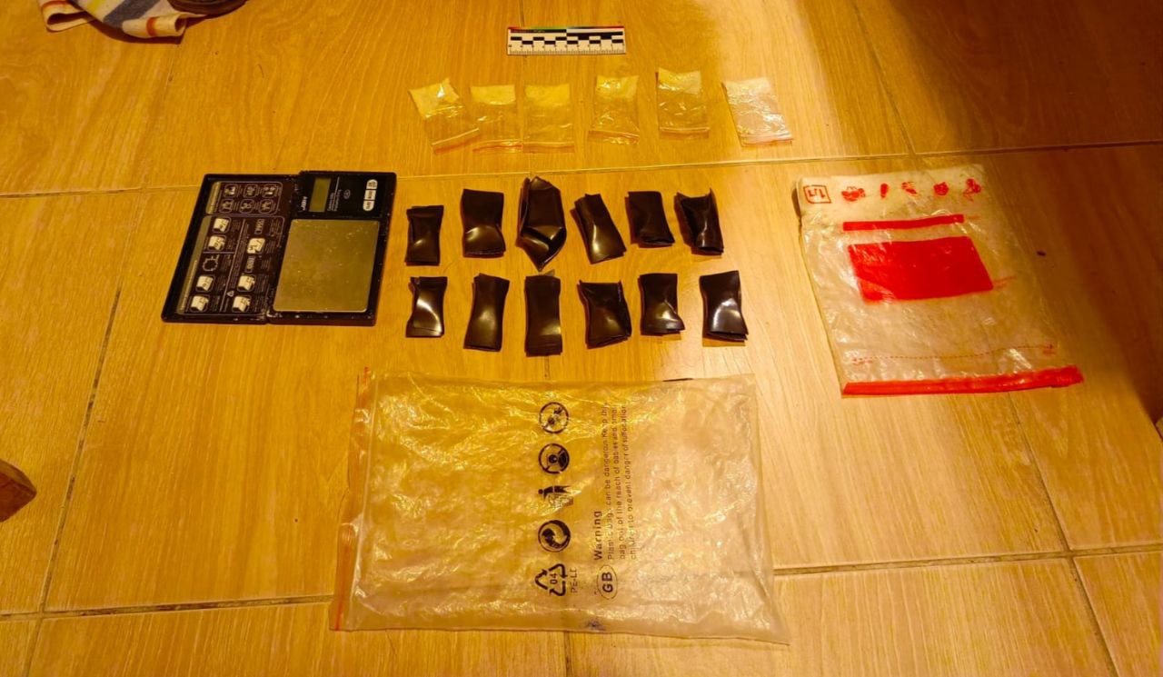 На железнодорожном пути «Окская ветвь» г. Калуги выявлен «закладчик» с наркотическим средством в крупном размере