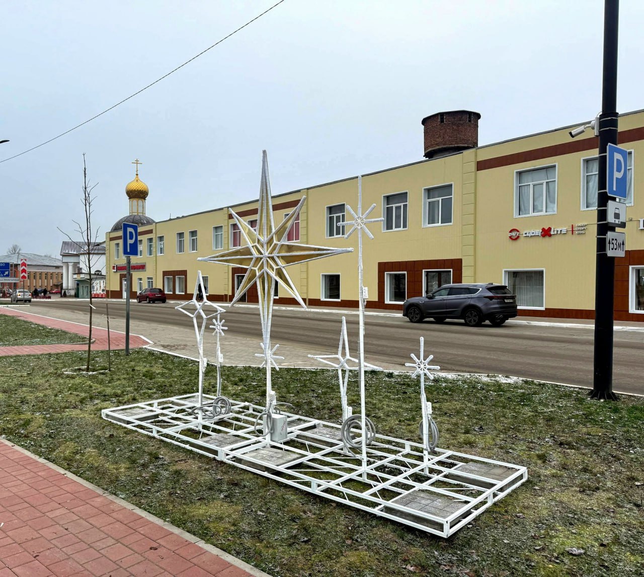 Киров украшают к Новому году Киров украшают к Новому году