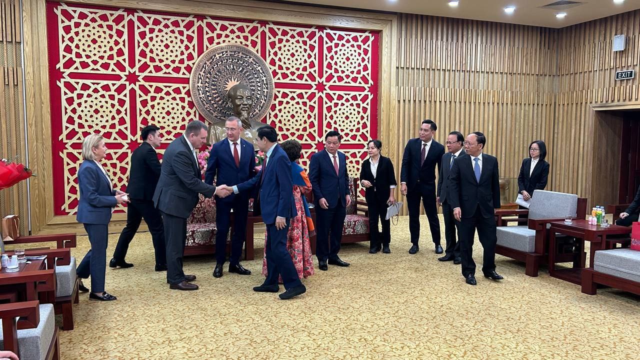 Очень продуктивно прошла встреча с руководством провинции Нгеан