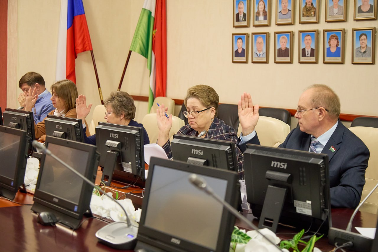 Совет Законодательного Собрания сформировал проект повестки заседания сессии, которое состоится 4 декабря Совет Законодательного Собрания сформировал проект повестки заседания сессии, которое состоится 4 декабря