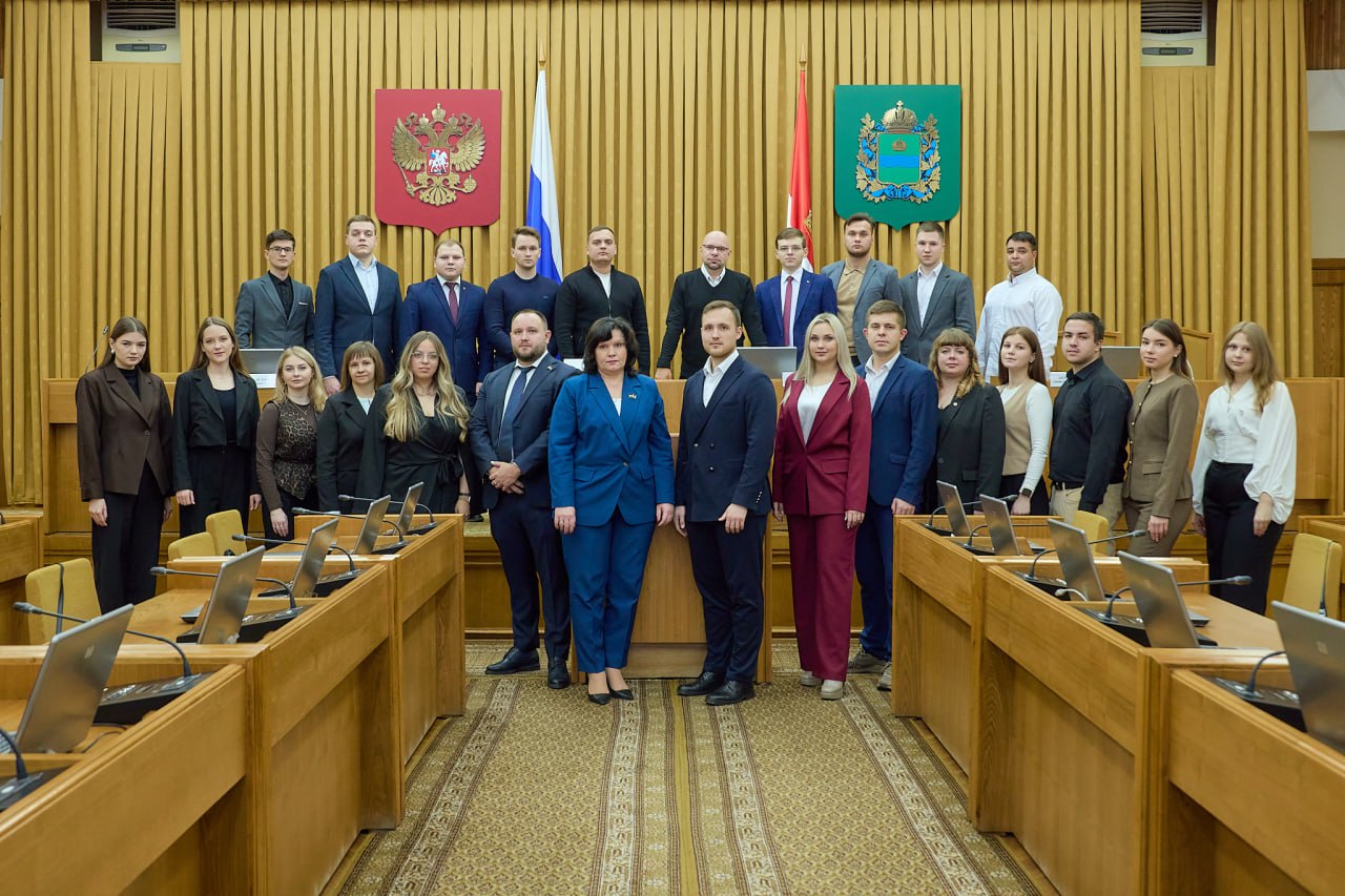 В Законодательном Собрании области наградили победителей конкурса «Моя законодательная инициатива»