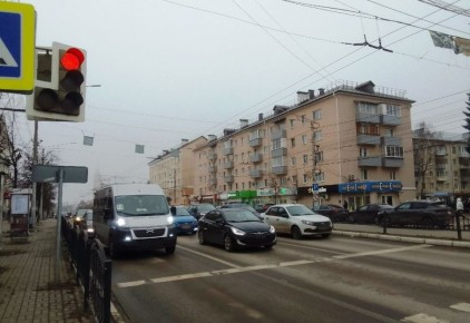 На калужских перекрестках изменят режим работы светофоров