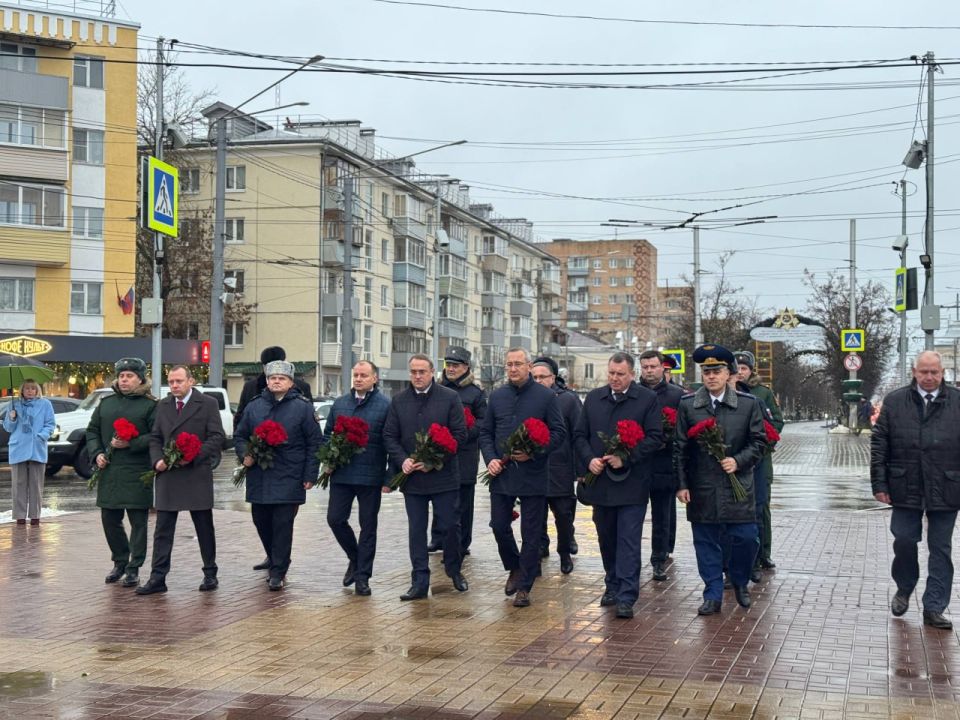 В Калуге почтили память героев Отечества
