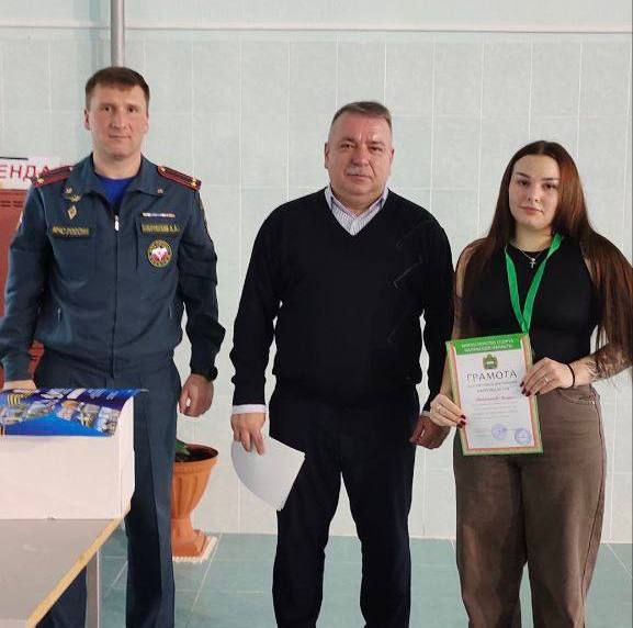 Сотрудница Росгвардии завоевала бронзу на областном турнире по плаванию в Калуге