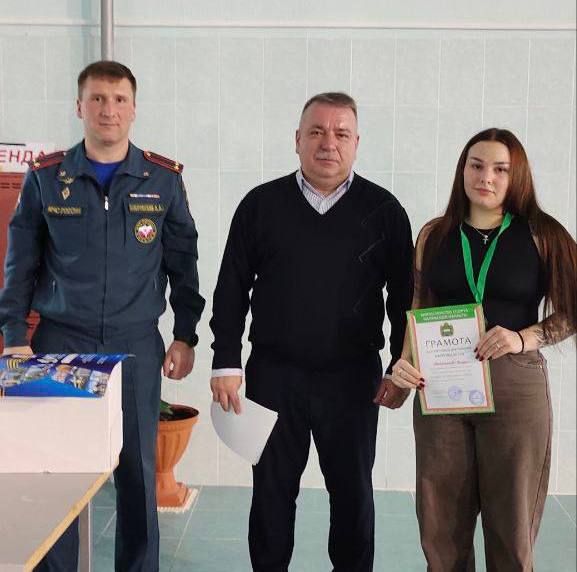 Сотрудница Росгвардии завоевала бронзу на областном турнире по плаванию в Калуге