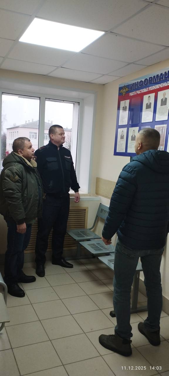 Председатель Общественного совета Сергей Горбунов в рамках акции «Гражданский мониторинг» посетил отдел участковых уполномоченных полиции в Сухиничах