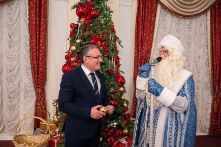 Дмитрий Денисов: Принял участие в ежегодной благотворительной акции «Ёлка добра»