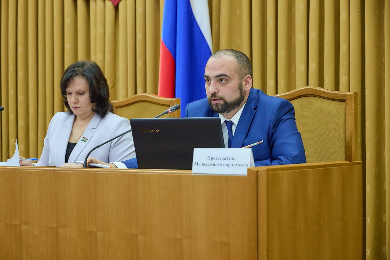 Председателем нового состава Молодежного парламента избран ветеран СВО Максим Кириллов Председателем нового состава Молодежного парламента избран ветеран СВО Максим Кириллов