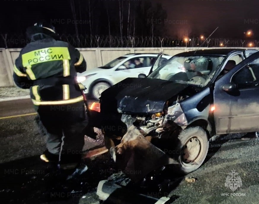 Два человека пострадали в аварии под Балабаново