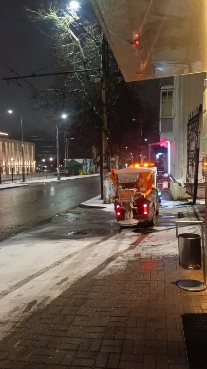 Дмитрий Денисов: Коммунальные службы на посту! Дмитрий Денисов: Коммунальные службы на посту!