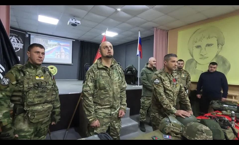 Члены центра «Пересвет» поговорили о важном с учениками школы №38