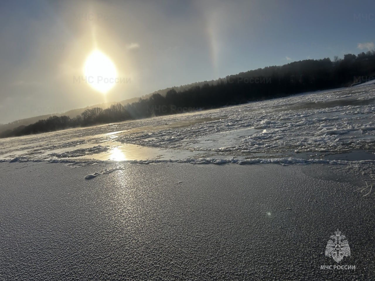 Зажор льда повысил уровень воды в Оке