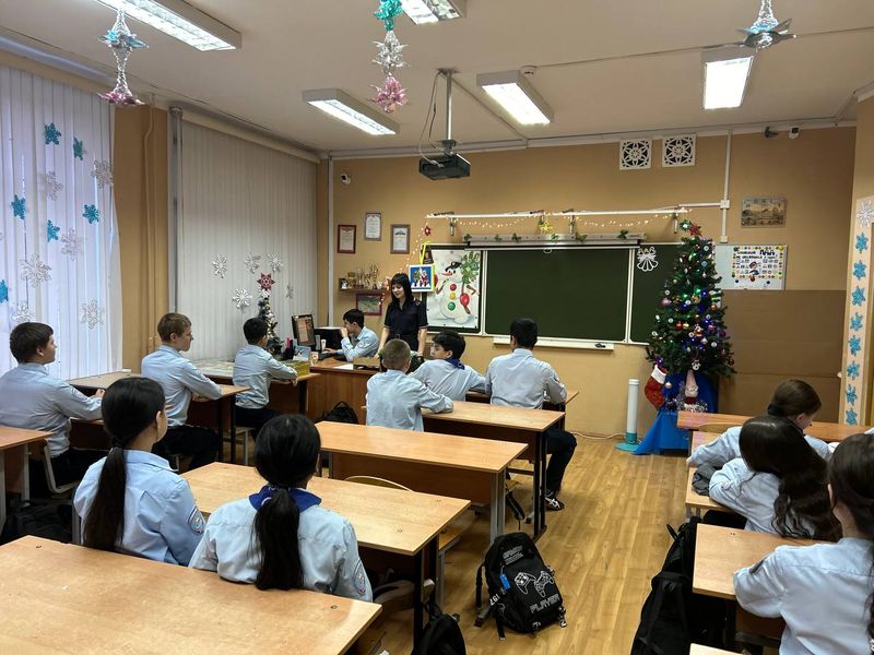 Полицейские и юные инспекторы обсудили задачи по профилактике детского травматизма на дорогах Обнинска Полицейские и юные инспекторы обсудили задачи по профилактике детского травматизма на дорогах Обнинска