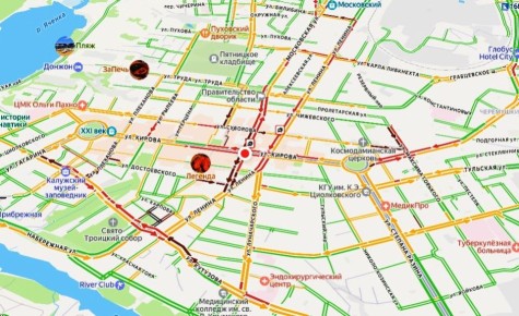 Центральные улицы Калуги встали в пробках после двух ДТП