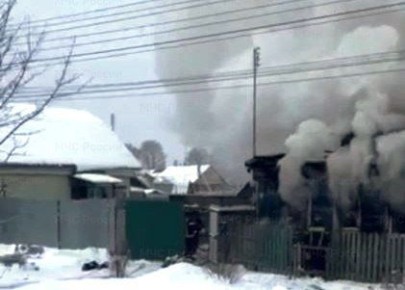 В Калужской области пожар частично уничтожил двухквартирный дом