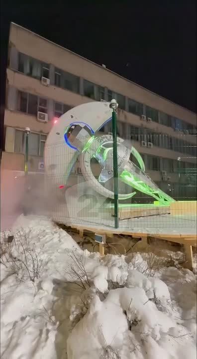 В центре Калуги приземлился еще один космический корабль