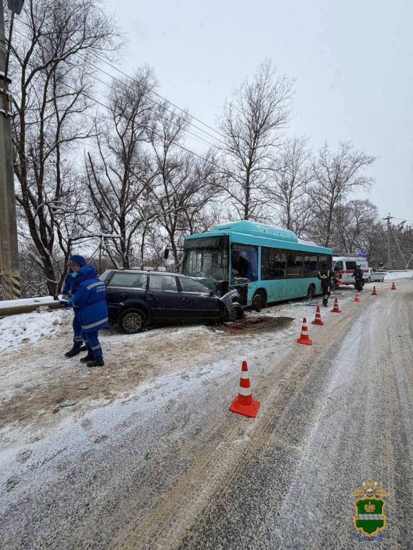 В Обнинске полиция работает на месте ДТП, которое произошло 02 января 2026 года в 15 часов 05 минут в районе д. 18 по ул. Дачной