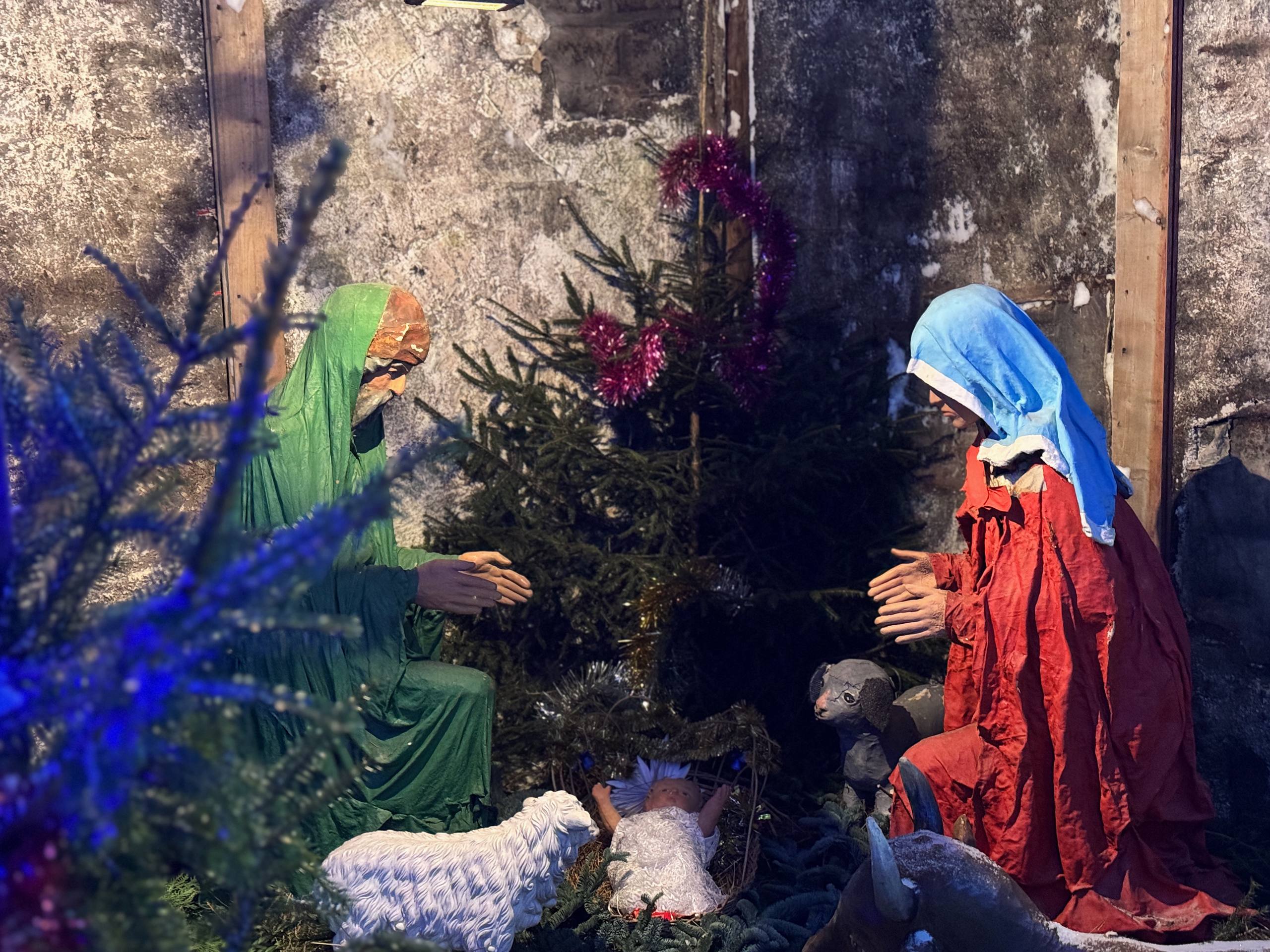 Дмитрий Денисов: Поздравляю всех, кто сегодня отмечает Рождество Христово, с этим светлым и по-настоящему добрым праздником