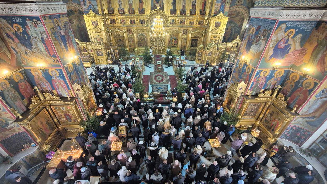 Рождественские службы объединили верующих Калуги Рождественские службы объединили верующих Калуги