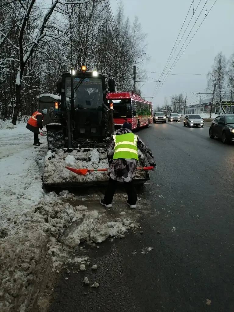 Дмитрий Денисов: Даже в праздничные дни уборка города идет по расписанию Дмитрий Денисов: Даже в праздничные дни уборка города идет по расписанию