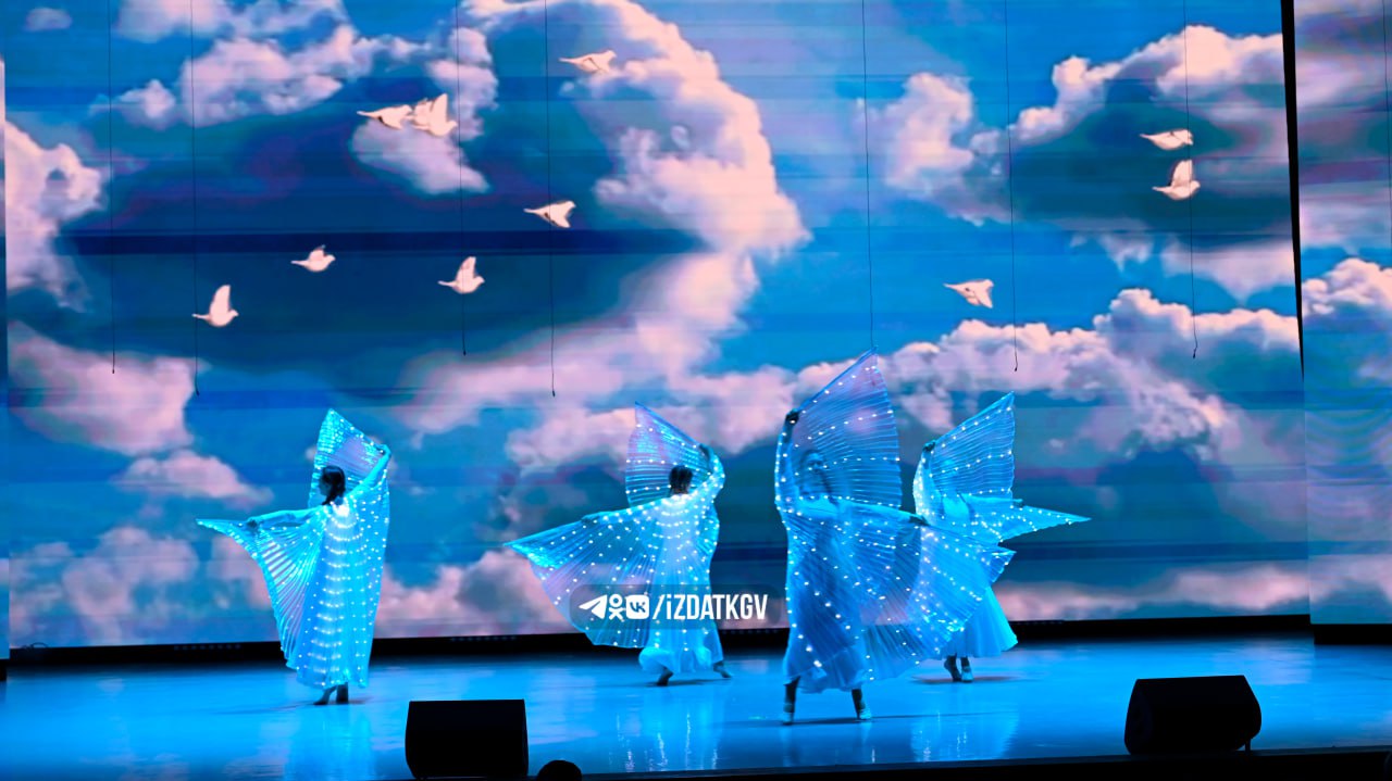 В Калуге провели Рождественскую епархиальную елку для детей В Калуге провели Рождественскую епархиальную елку для детей