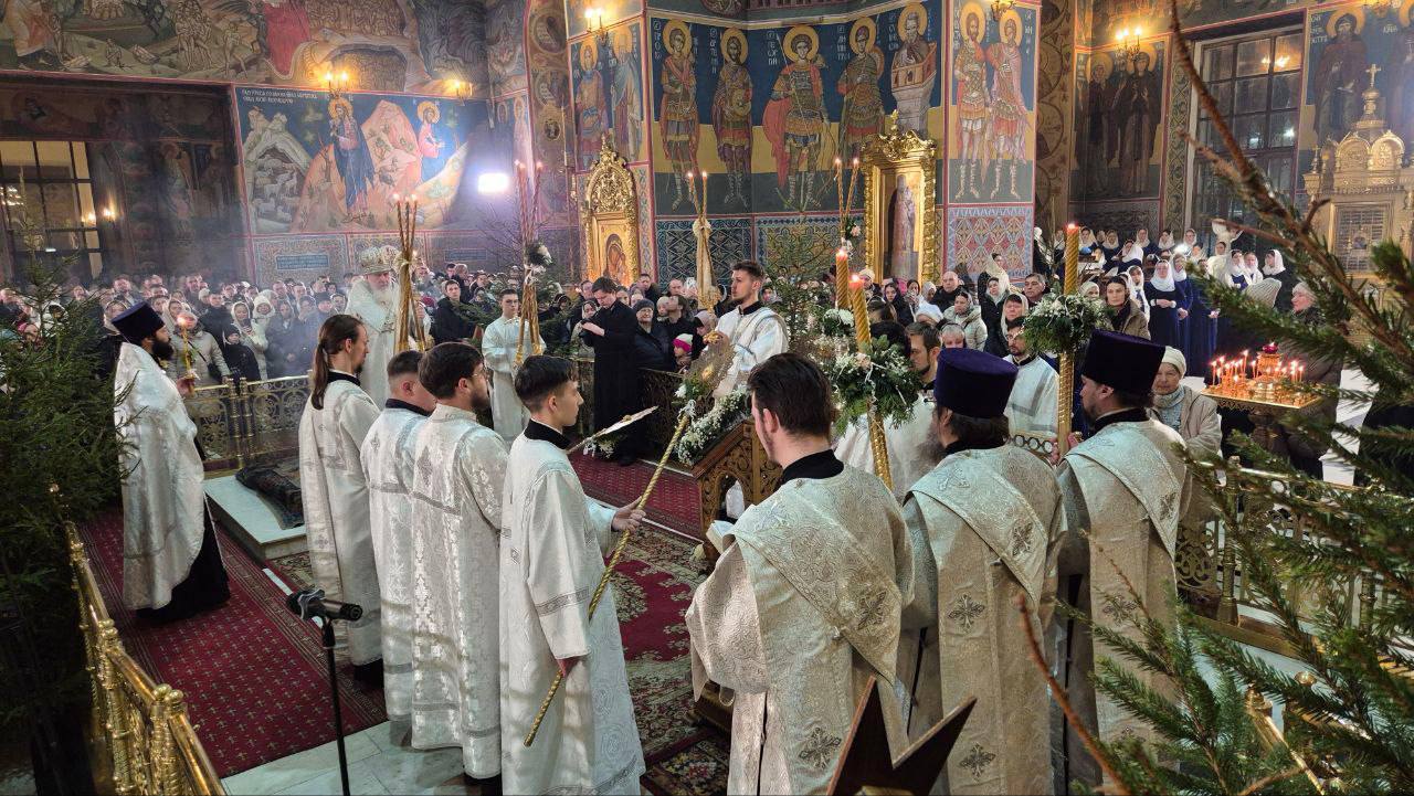 Рождественские службы объединили верующих Калуги Рождественские службы объединили верующих Калуги