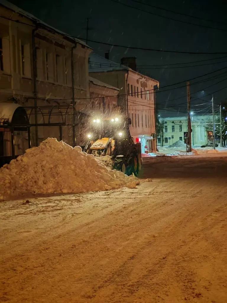 Калужских водителей просят не парковаться на некоторых улицах