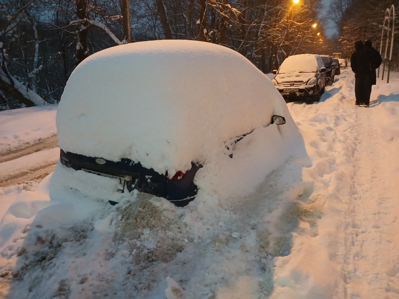 Более 8 тысяч кубометров снега вывезли за ночь из Калуги