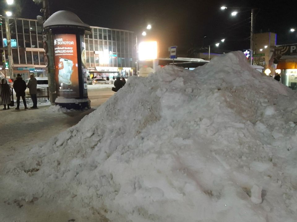Калугу завалило снегом на месяц вперёд