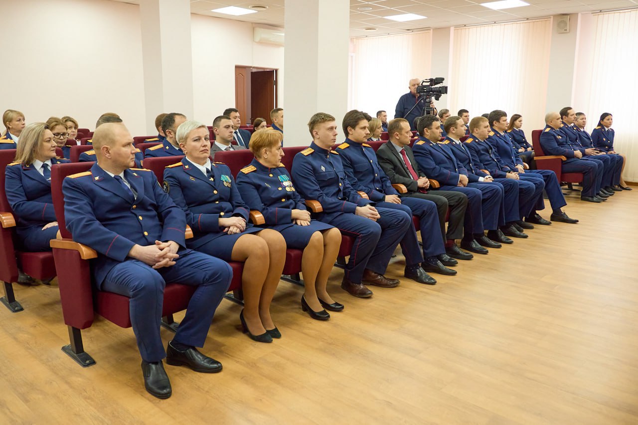 15 лет на страже закона: Геннадий Новосельцев поздравил сотрудников Следственного комитета 15 лет на страже закона: Геннадий Новосельцев поздравил сотрудников Следственного комитета