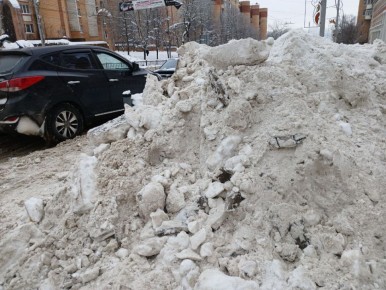 Власти Калуги просят убрать машины с трёх улиц для вывоза снега