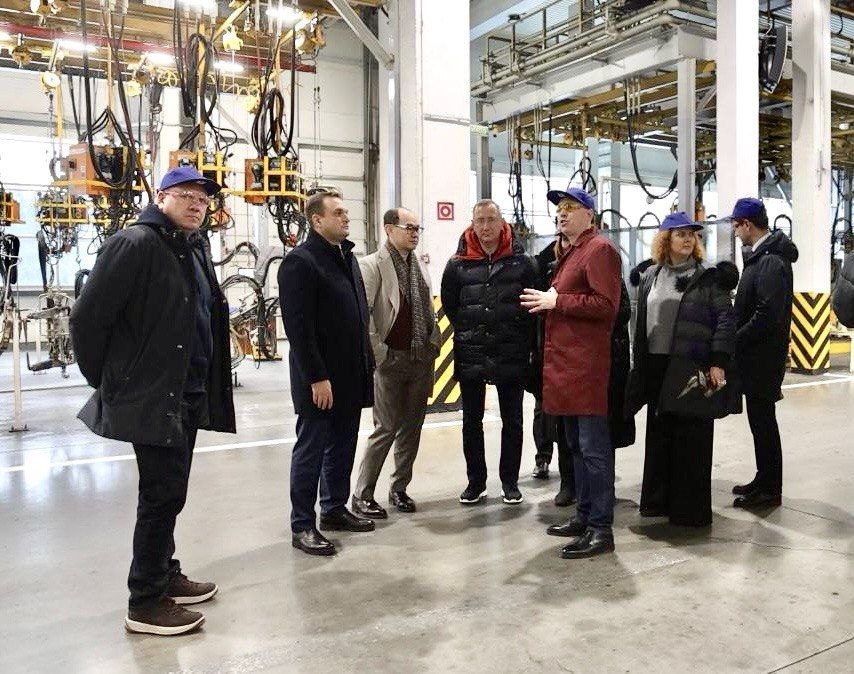 Полезно было познакомиться с тем, как сегодня развивается автомобильный кластер в Калининградской области Полезно было познакомиться с тем, как сегодня развивается автомобильный кластер в Калининградской области