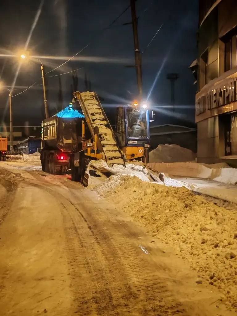 "Сильный снег, на дорогах снежные заносы, ледяной дождь, гололед, гололедица, ожидаются по Калужской области 27-28 января"