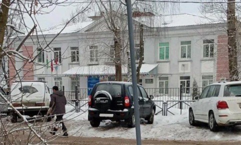 В калужской школе №25 температура опустилась до 12 градусов