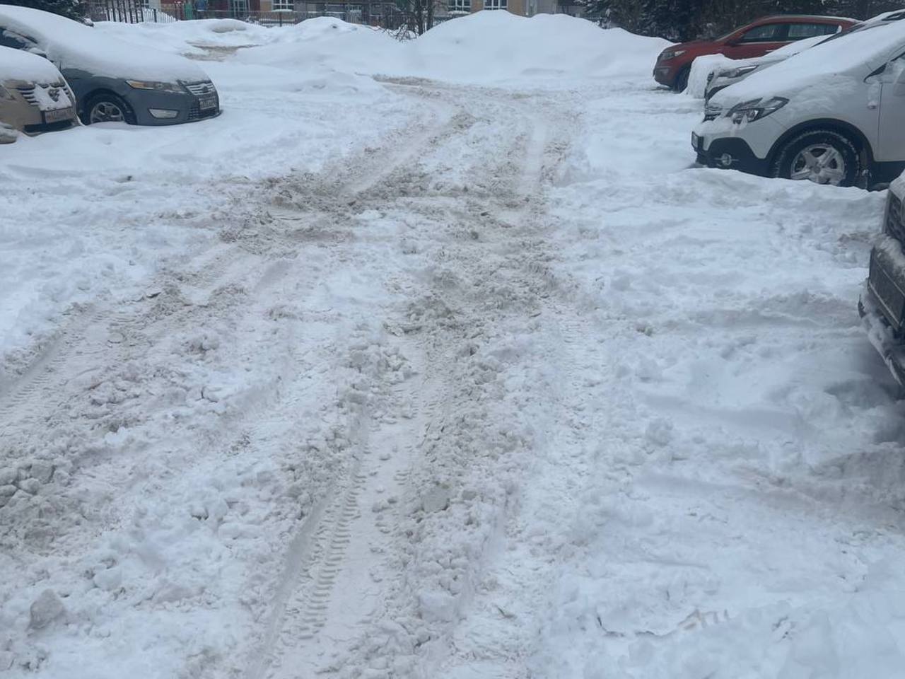 Перевалов: «С уборкой мы сегодня не справились» Перевалов: «С уборкой мы сегодня не справились»