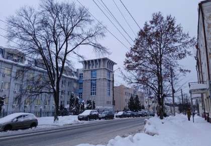 Жителей Калуги просят убрать машины с семи улиц для ночной расчистки снега