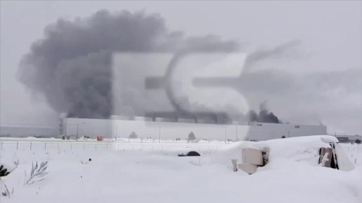 Бывший завод Volkswagen горит в Калуге, сообщают местные паблики