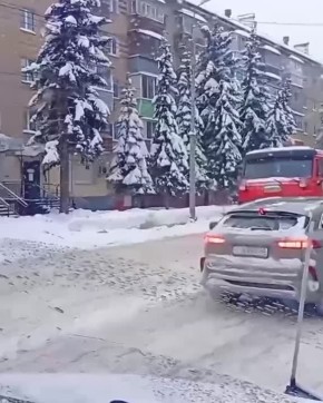 133 единицы спецтехники убирают снег с улиц Калуги