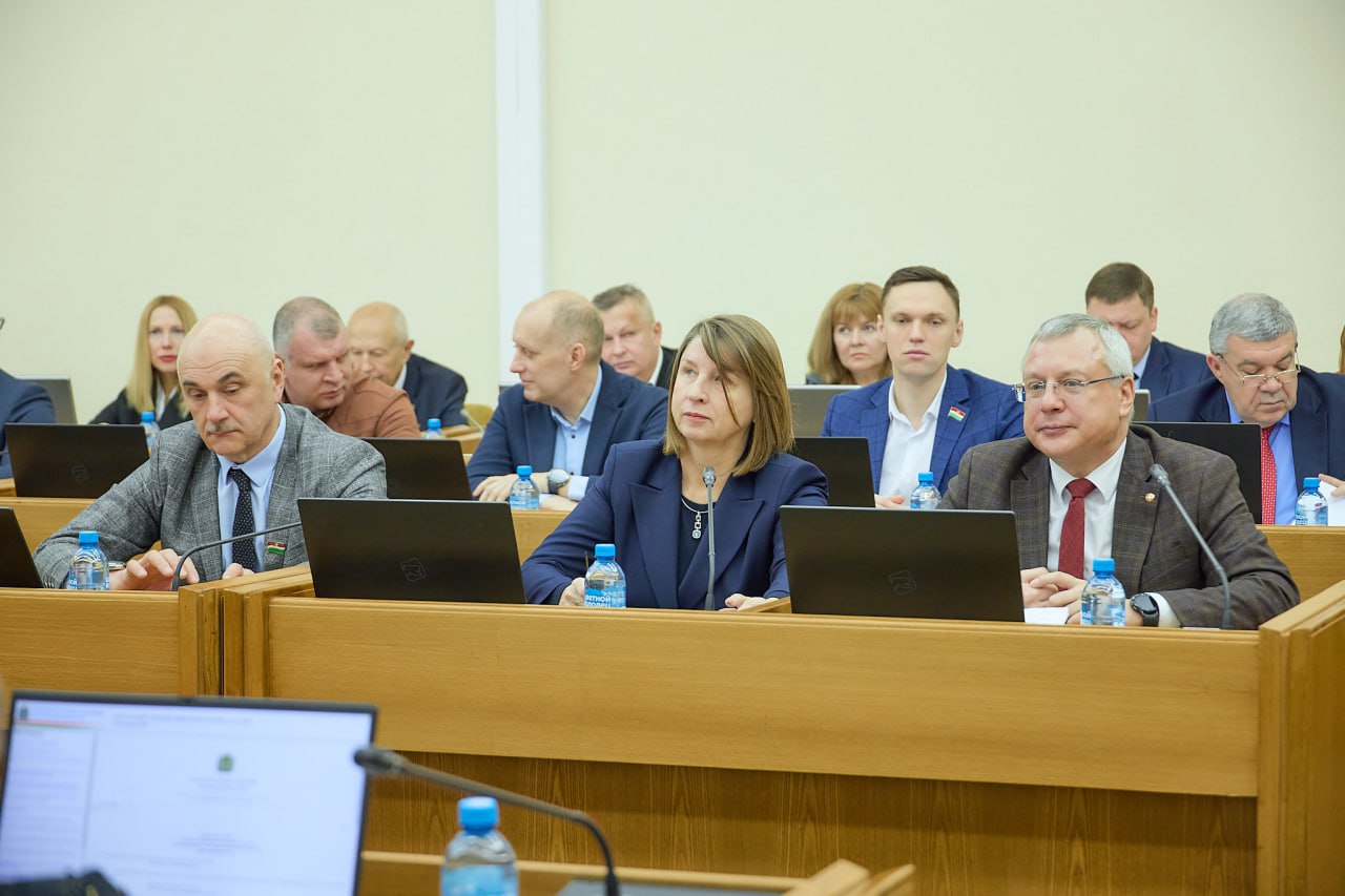 Заседание сессии Законодательного Собрания Калужской области Заседание сессии Законодательного Собрания Калужской области