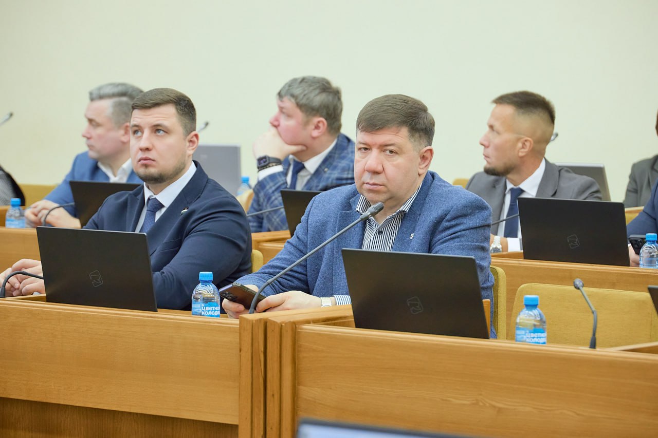 Заседание сессии Законодательного Собрания Калужской области Заседание сессии Законодательного Собрания Калужской области