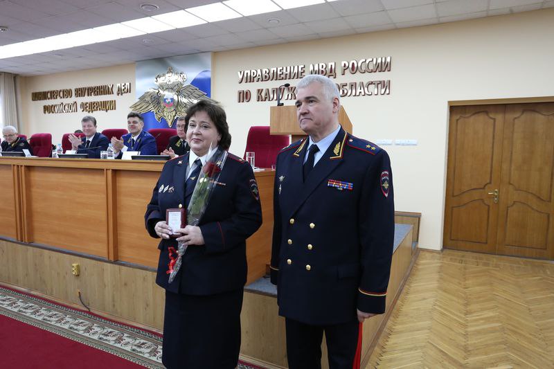 Начальник Главного управления по обеспечению безопасности дорожного движения МВД России генерал-лейтенант полиции Михаил Черников принял участие в работе расширенного заседания коллегии УМВД России по Калужской области Начальник Главного управления по обеспечению безопасности дорожного движения МВД России генерал-лейтенант полиции Михаил Черников принял участие в работе расширенного заседания коллегии УМВД России по Калужской области