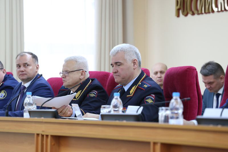 Начальник Главного управления по обеспечению безопасности дорожного движения МВД России генерал-лейтенант полиции Михаил Черников принял участие в работе расширенного заседания коллегии УМВД России по Калужской области Начальник Главного управления по обеспечению безопасности дорожного движения МВД России генерал-лейтенант полиции Михаил Черников принял участие в работе расширенного заседания коллегии УМВД России по Калужской области