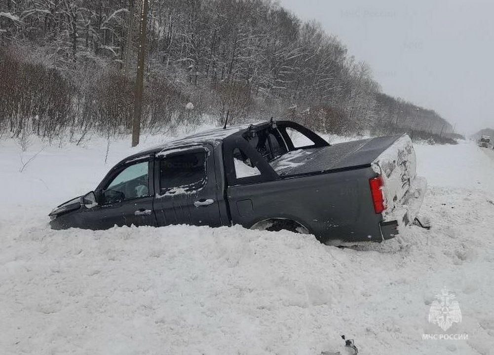 Три человека получили травмы в ДТП под Калугой Три человека получили травмы в ДТП под Калугой