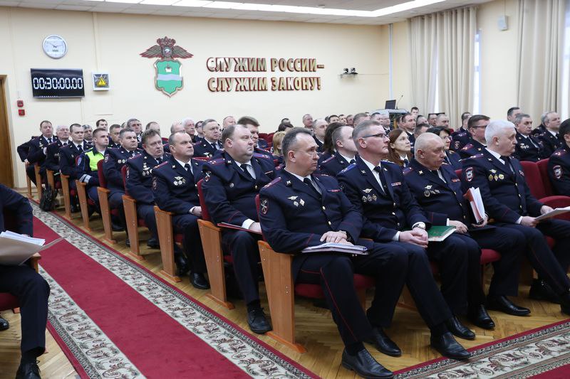 Михаил Черников принял участие в заседании коллегии УМВД России по Калужской области Михаил Черников принял участие в заседании коллегии УМВД России по Калужской области