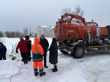 В Кондрово завершили ремонт на месте коммунальной аварии