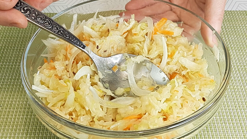 Удобный способ квашения капусты на зиму