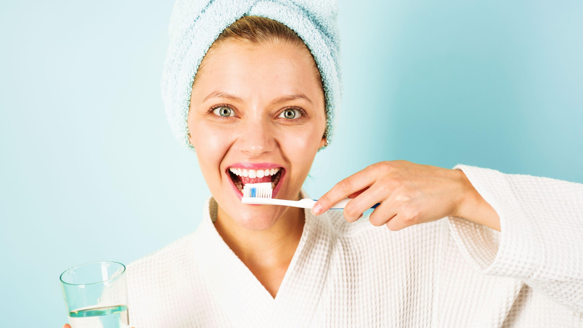 Вы тоже так делаете: ежедневная ошибка превращает чистку зубов в бесполезное занятие