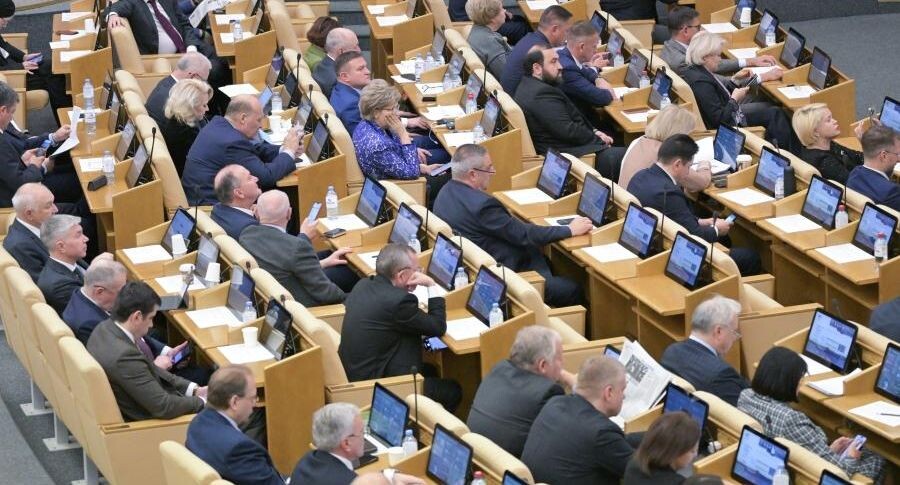 Госдума ограничила работу фотокорреспондентов на заседаниях